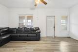 2621 Lawrence Avenue - Photo 4