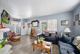 2033 Crosswell Place - Photo 9