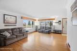 2869 Shoreland Avenue - Photo 8