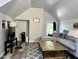 2470 Indianola Avenue - Photo 33