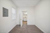 950 Oak Street - Photo 11