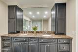 3000 Valley View Drive - Photo 33