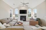 2690 Canterbury Circle - Photo 5