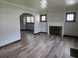 2637 Greenway Street - Photo 2