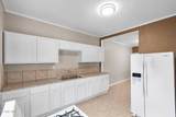 822 Delence Street - Photo 17