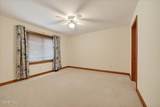 8819 Royal Oak Drive - Photo 33