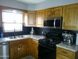 3037 Maeterlinck Avenue - Photo 9
