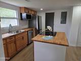 206 Perry Street - Photo 3