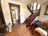 401 Victoria Place - Photo 3