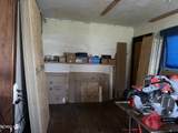832 Waverly Avenue - Photo 9
