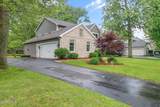 9151 Rolling Hill Road - Photo 3