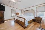 1736 Woodridge - Photo 32