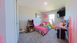 1038 Stoneleigh Road - Photo 60
