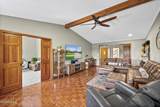 1817 Stonehill Drive - Photo 9