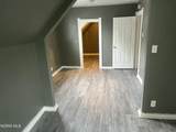 913 Berry Street - Photo 8