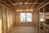 925 Creekside Lane - Photo 5