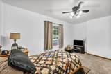 2210 Ch 44 - Photo 16