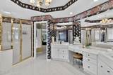 8957 Royal Oak Drive - Photo 30