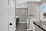 2811 Castleton Avenue - Photo 28