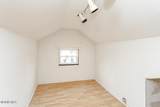 1446 Prouty Avenue - Photo 29