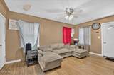 307 Sunset Boulevard - Photo 10