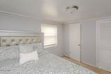221 Segur Avenue - Photo 21