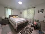 552 Warpole Street - Photo 16