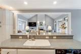 15576 Lakeview Parkway - Photo 12