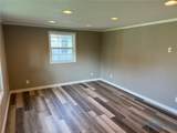 404 Perry Street - Photo 15