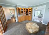 6423 Berkey Southern Road - Photo 20