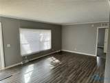 000 Meadowlark Ln - Photo 2