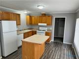 000 Meadowlark Ln - Photo 4