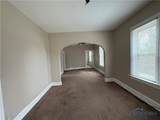 1614 Pinewood Avenue - Photo 4