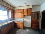 933 Waverly Avenue - Photo 18