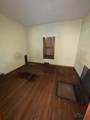 933 Waverly Avenue - Photo 9