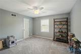8917 Royal Oak Drive - Photo 34