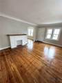 1739 Wyndhurst Road - Photo 2