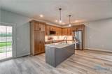 423 Oakview Dr - Photo 17