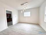 1943 Parkdale Avenue - Photo 3