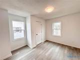 1943 Parkdale Avenue - Photo 7