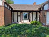 215 Lakeview Drive - Photo 4