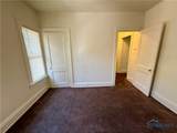 2042 Joffre Avenue - Photo 17