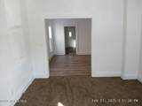 549 Spencer Street - Photo 12