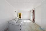 2434 Lawrence Avenue - Photo 24
