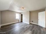 209 Eldred Avenue - Photo 38