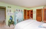7135 Manore Road - Photo 32