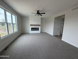 1407 Thomas Lane - Photo 2