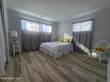 1062 Vincent Street - Photo 9
