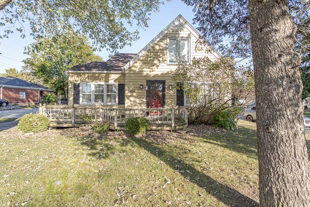 5404 Lewis Avenue - Photo 1