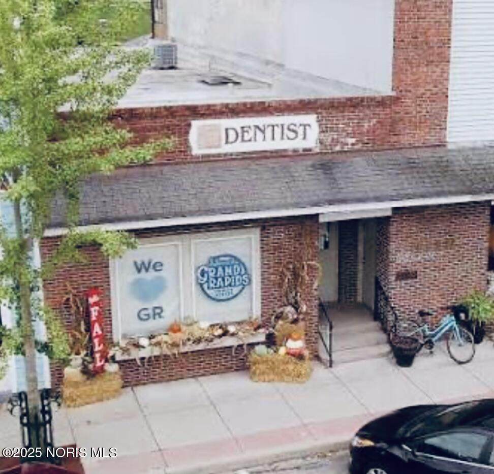 24163 Front Street - Photo 1